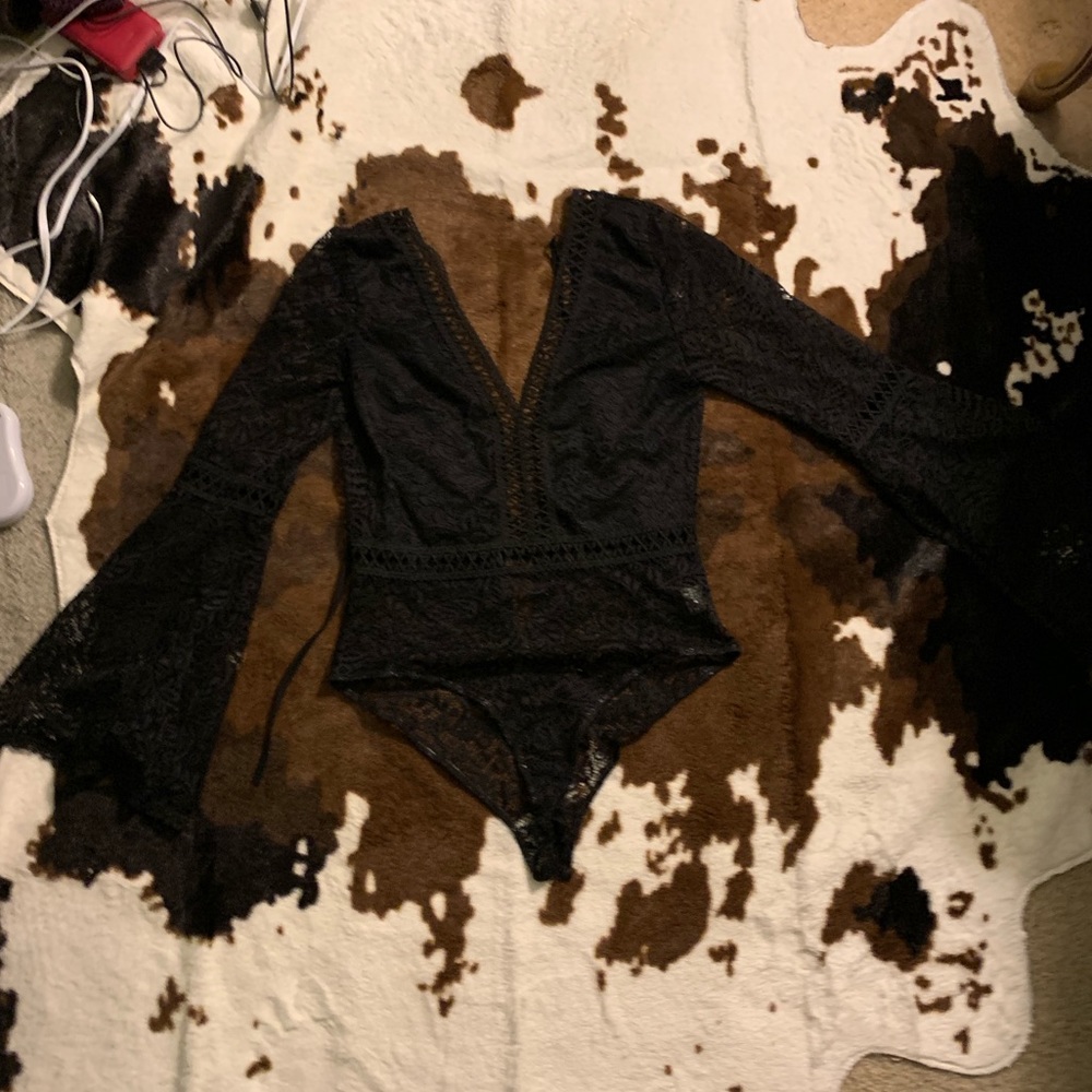Lace bohemian sexy bell sleeve bodysuit